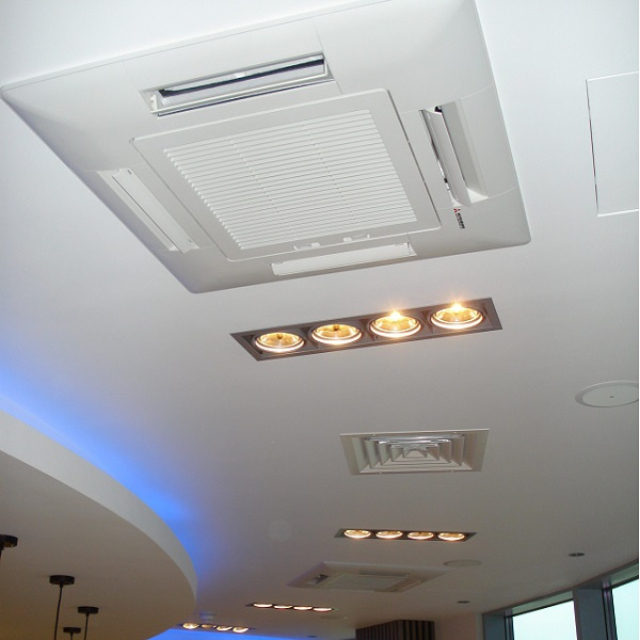 مقایسه داکت اسپلیت بیومن و پکیج